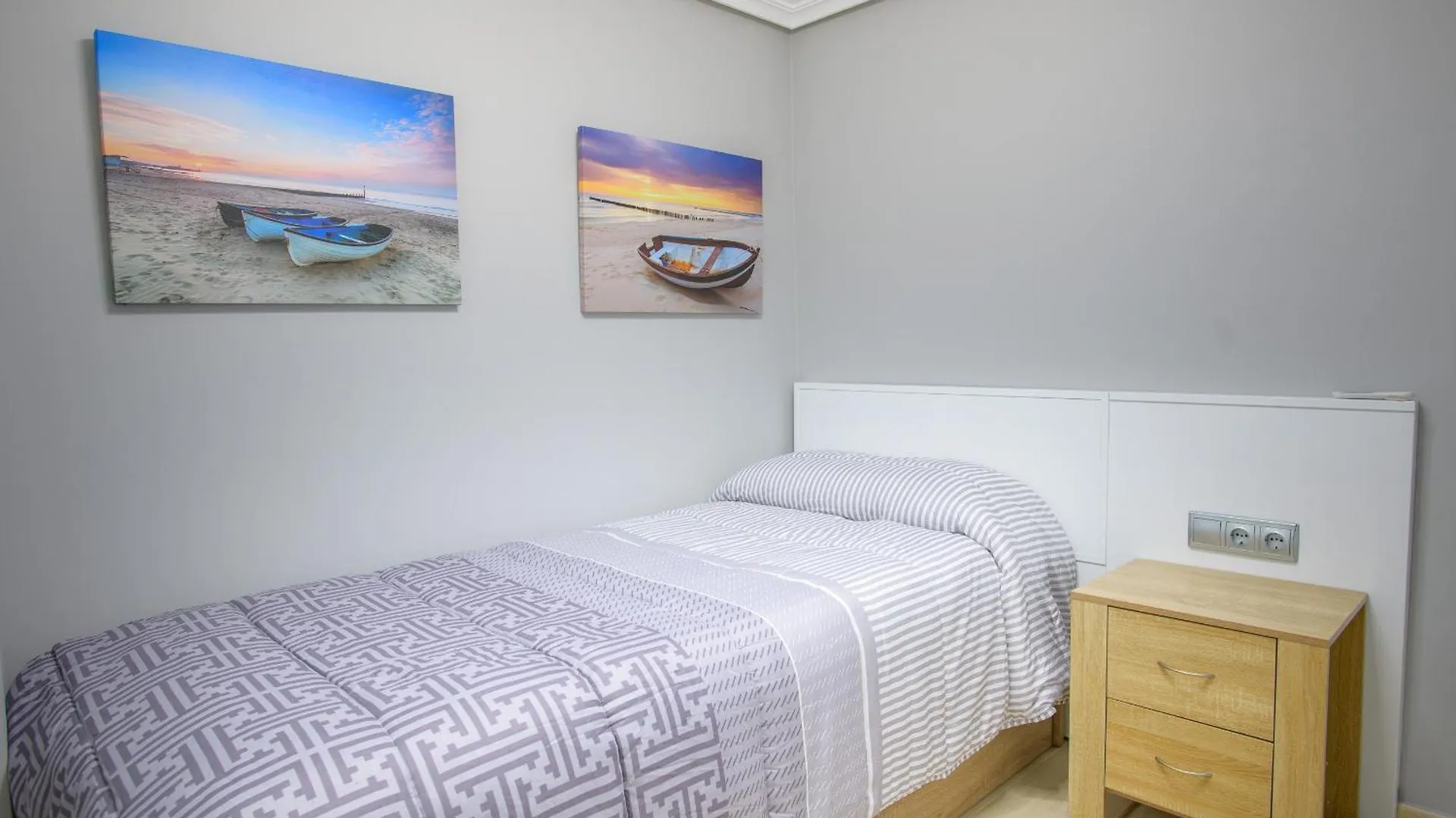 Capachos Home Marina Rey A 400 Metros De La Playa Vera 0*,  Spain